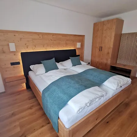 Sunnhof Alojamento de Turismo Rural Oberhofen am Irrsee